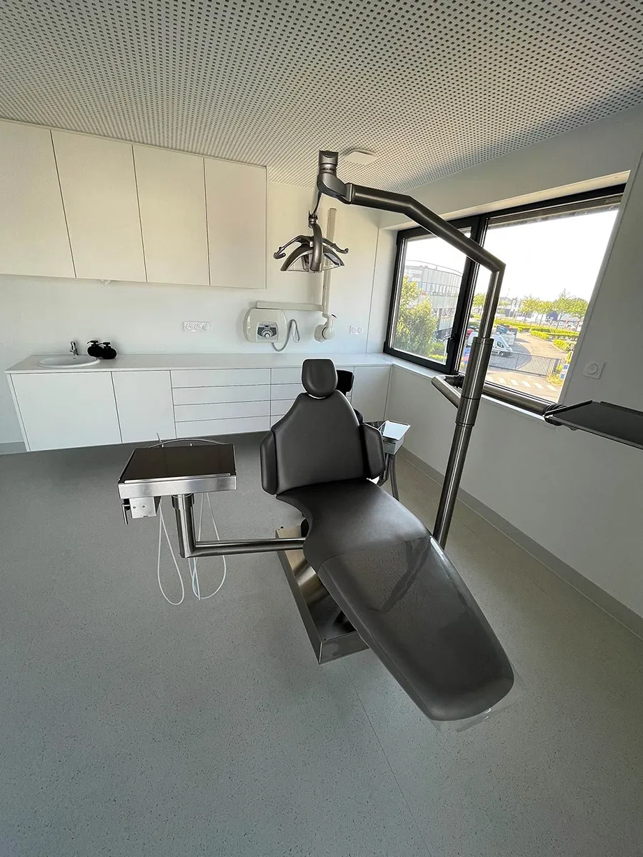 Bretagne Service Dentaire Materiel Dentaire Rennes Cabinet Dentaire Avec Fauteuil DLK 12 1600h Bretagne Service Dentaire Materiel Dentaire Rennes Cabinet Dentaire Avec Fauteuil DLK 12 1600h