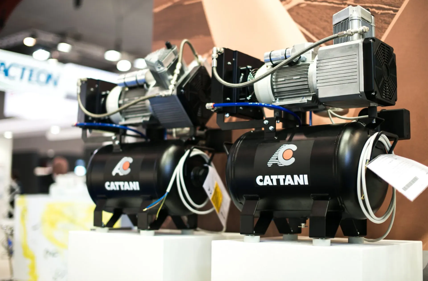 Bretagne Service Dentaire Materiel Dentaire Rennes Les Compresseurs Et Aspirations Dentaires CATTANI Bretagne Service Dentaire Materiel Dentaire Rennes Les Compresseurs Et Aspirations Dentaires CATTANI