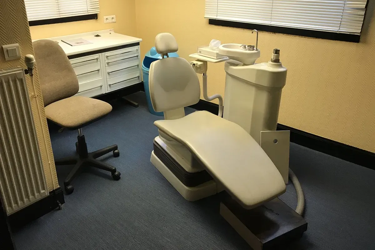 Bretagne Service Dentaire Materiel Dentaire Rennes Refection2 Avant 1920w 1