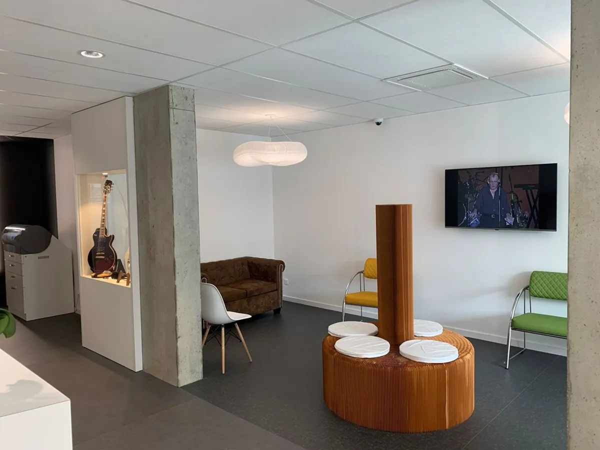 Bretagne Service Dentaire Materiel Dentaire Rennes Vern 1200w